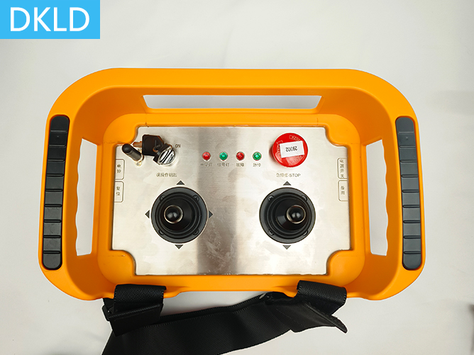 双摇杆背带型工业无线遥控器